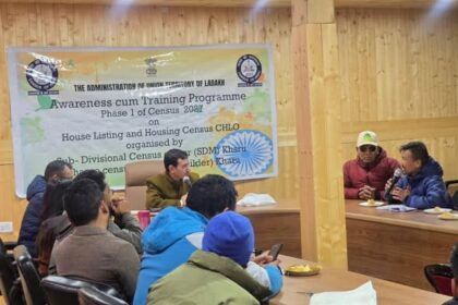 SDM Kharu Holds Stakeholder Meeting on Key Administrative Issues