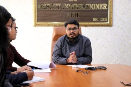 DC Leh Reviews Arrangements for Upcoming Rozgar Mela in Leh