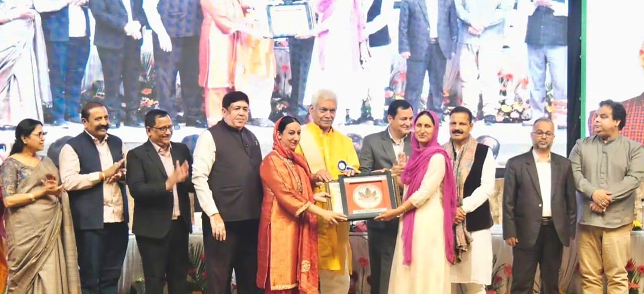 Today, attended the Women Farmers Conference organized by IFFCO and addressed the gathering. Highlighted the contributions of women farmers in agriculture and allied sectors, the efforts of women Agri-entrepreneurs, and emphasized developing this sector under their leadership.