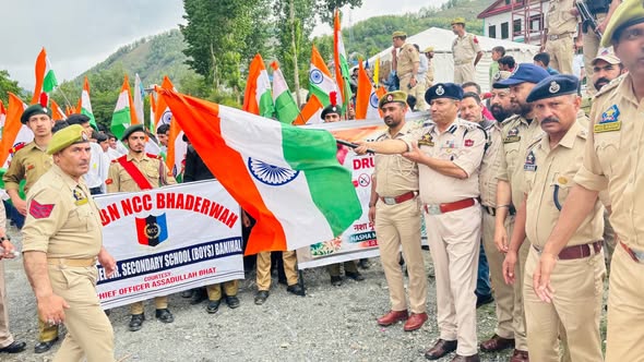 Massive ‘Nasha Mukti Abhiyan’ Rally Held in Banihal, Police and Public Unite Against Drug Abuse