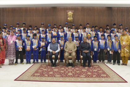 ‘Watan Ko Jano’ Programme: J&K Youth Delegation Meets Vice President Radhakrishnan