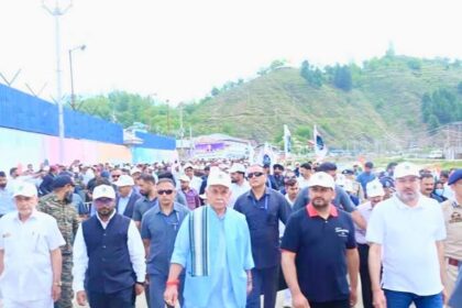 LG Manoj Sinha Joins Nasha-Mukt Jammu Kashmir Campaign In Kupwara..