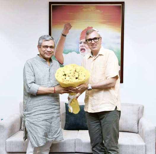 Hon'ble Chief Minister Omar Abdullah met Hon’ble Union Minister for Railways Shri Ashwini Vaishnaw in New Delhi today and discussed issues related to the augmentation of rail services in Jammu & Kashmir.
