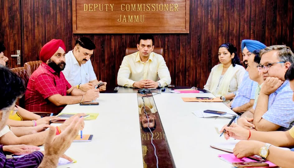 DC Rakesh Minhas Reviews Water, Power Supply Preparedness Amid Rising Summer Demand