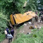 #Breaking | School bus met with an accident in Neegu Brenwar area of Budgam district on Friday. Casualties are feared as authorities rush to the spot and rescue operations are underway.