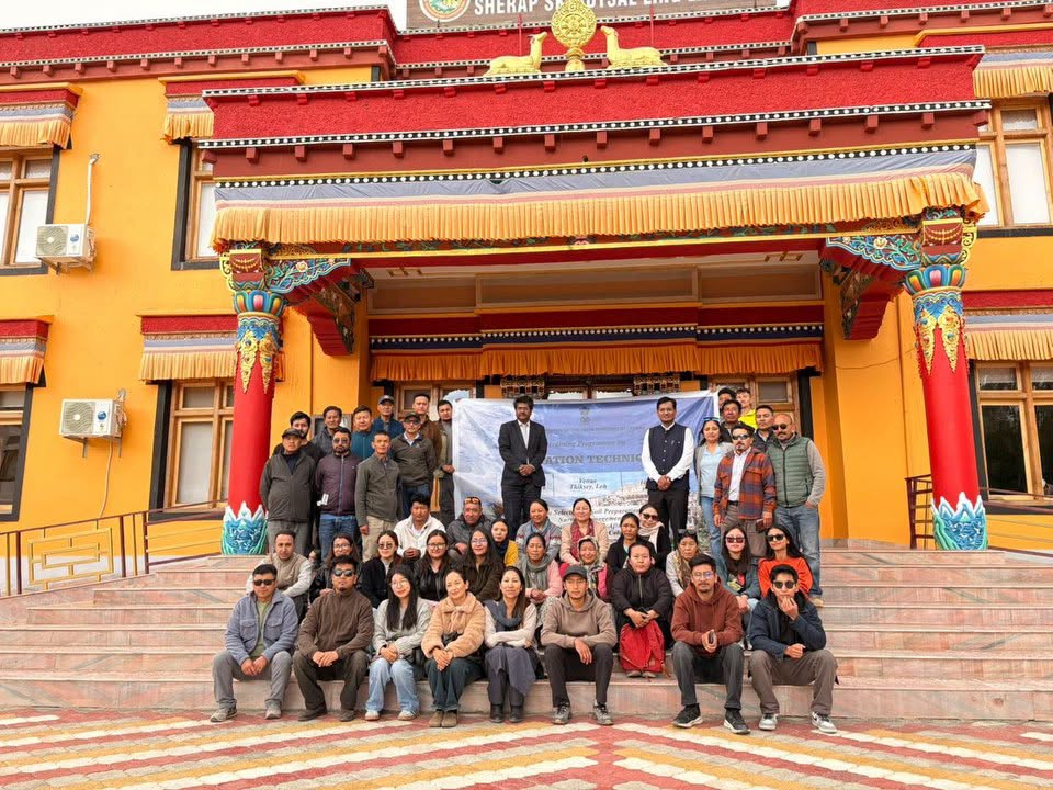 LEH, LADAKH — June 18, 2026 : In a major push towards enhancing the green cover and ecological resilience of the fragile trans-Himalayan ecosystems, the Leh Forest Division successfully organized a comprehensive “Theory-Cum-Field Training Program on Forestry Plantation Techniques” for its frontline field staff.