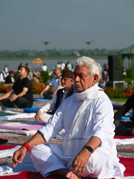 Yoga Unites World, Promotes Holistic Well-Being: LG Manoj Sinha at Dal Lake Celebration