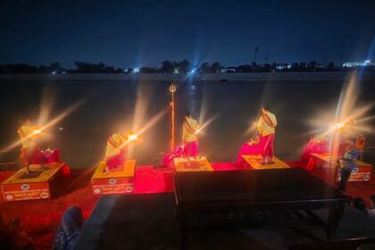 Devotion Triumphs Over Adversity as Maha Arti at Tawi River Front Continues Uninterrupted Despite Heavy Rain