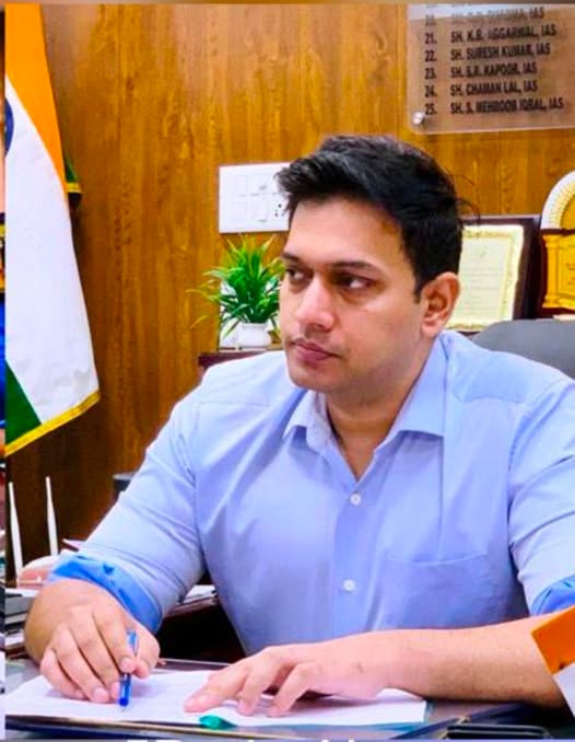 DC Jammu Rakesh Minhas Innovative ‘Raahi Hop Jammu’ Initiative Set to Transform Tourism in Jammu