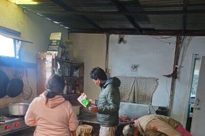 Joint Inspection Team Conducts Checking of Hotels and restaurants at Pangong Durbuk Joint market checking team led by the Sub-Divisional Magistrate (SDM) Durbuk conducted an intensive inspection drive across the hotels and restaurants at Lukung, Spangmik and Shooting-Point area of Pangong Durbuk today.