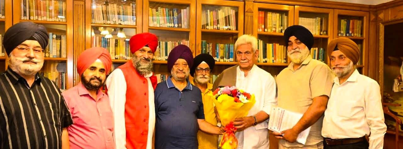 A delegation of Gurdwara Prabandhak Committee district Srinagar led by its President S. Jaspal Singh called on Lieutenant Governor Manoj Sinha today.
