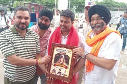 JMC Commissioner Devansh Yadav Inaugurates Langar Sewa at Tawi River Front for Amarnath Yatra Pilgrims