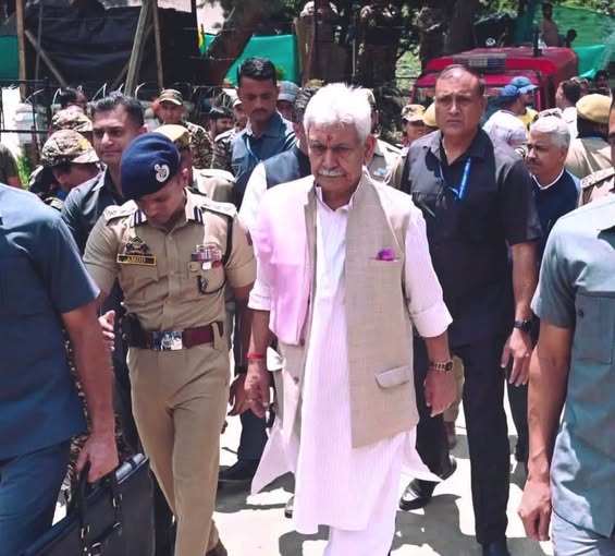 Record Pilgrim #Rush in #Amarnath Yatra