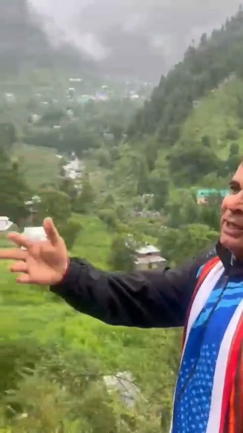 Ravinder Raina saluted SHO Loren, Inspector Mohd. Yunis Khan, and all the brave personnel of the Jammu & Kashmir