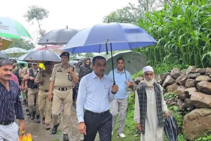 Divisional Commissioner, IGP Jammu Visit Flash Flood-Hit Poonch, Review Restoration Efforts