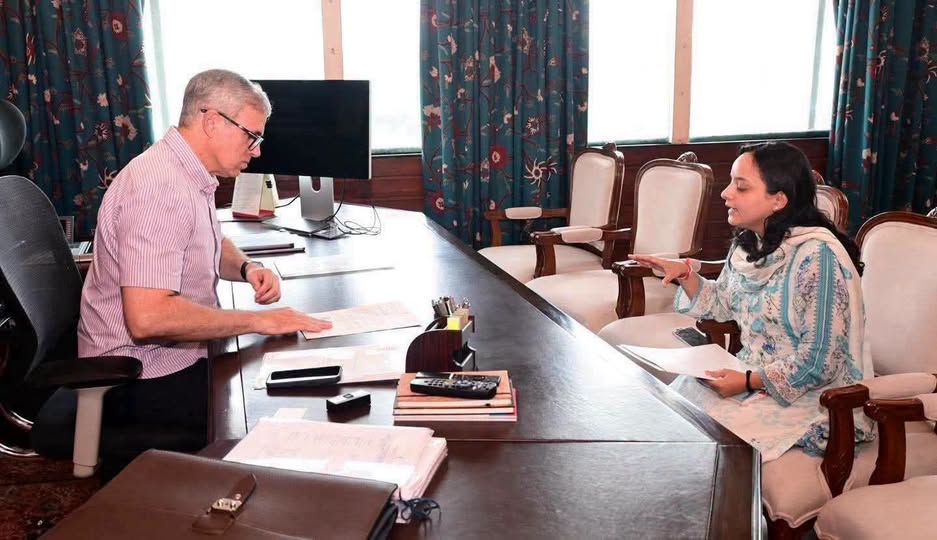 MLA Kishtwar Shagun Parihar, called on the Chief Minister and discussed developmental priorities and public issues of kistwar constituency.