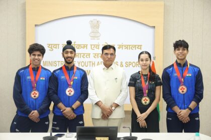 Sports Minister Mandaviya Felicitates World Junior Champion Anahat Singh, India’s Medal-Winning Squash Team