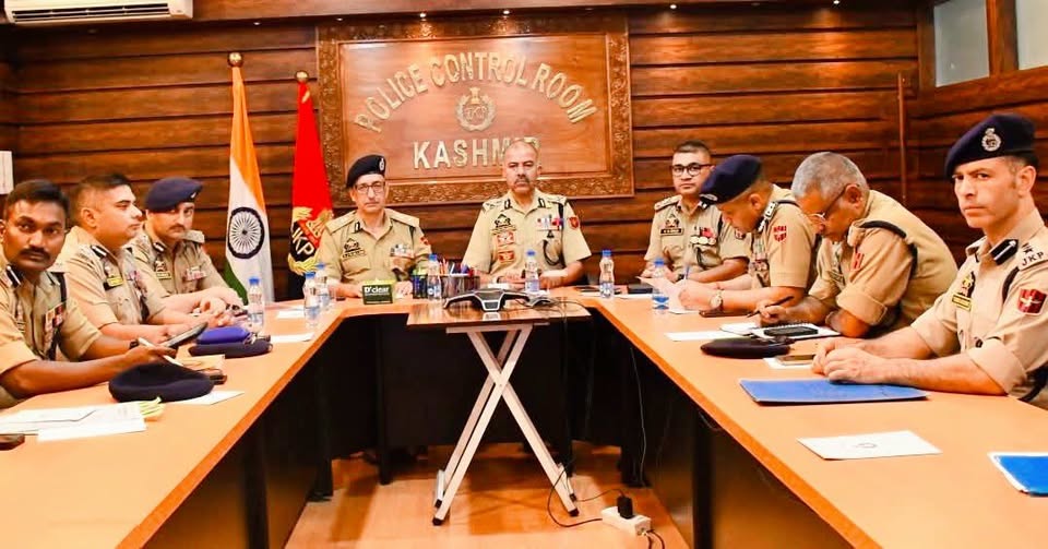 DGP Nalin Prabhat conducted a hybrid Operational Review, with all formations of J&K Police and Senior officers of CAPF