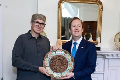 US Ambassador Meets J&K Chief Minister Omar Abdullah in Srinagar