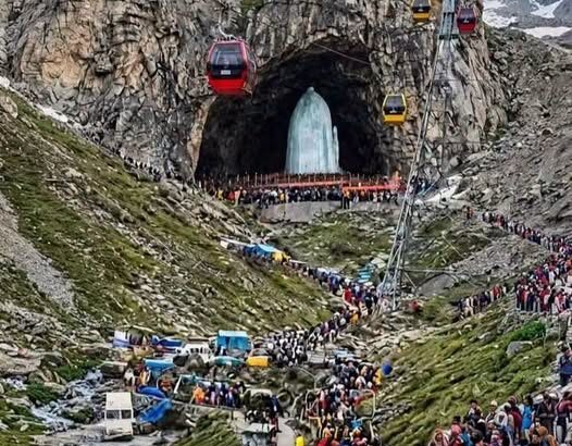 #Chhari Mubarak Begins Sacred Journey From Srinagar To #Amarnath Cave To Reach Shrine On Raksha Bandhan
