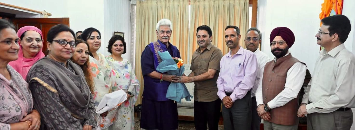 A delegation of senior officers recently inducted into the Indian Administrative Service (IAS )called on Lieutenant Governor Manoj Sinha.
