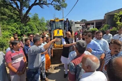 Foundation stone laid by Hon’ble MLA Surjit Singh Slathia for various development works in Samba Town, marking the projects worth an estimated cost is 3 crore.