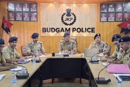 IGP Kashmir Sujit Kumar Reviews Budgam Security, Directs Officers To Strengthen Vigilance