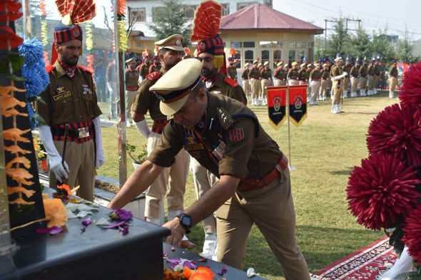 Police Commemoration Day Observed in Police District Awantipora